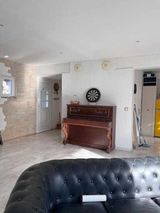 Maison Type 4 Et Jardin Spacieux ซิญส์ ภายนอก รูปภาพ